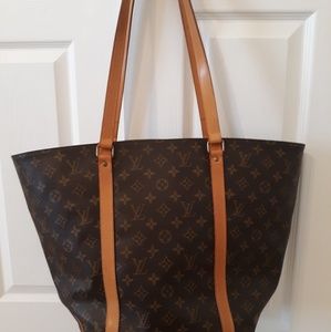 💝💝💖Authentic Louis Vuitton totebag💝💝💖